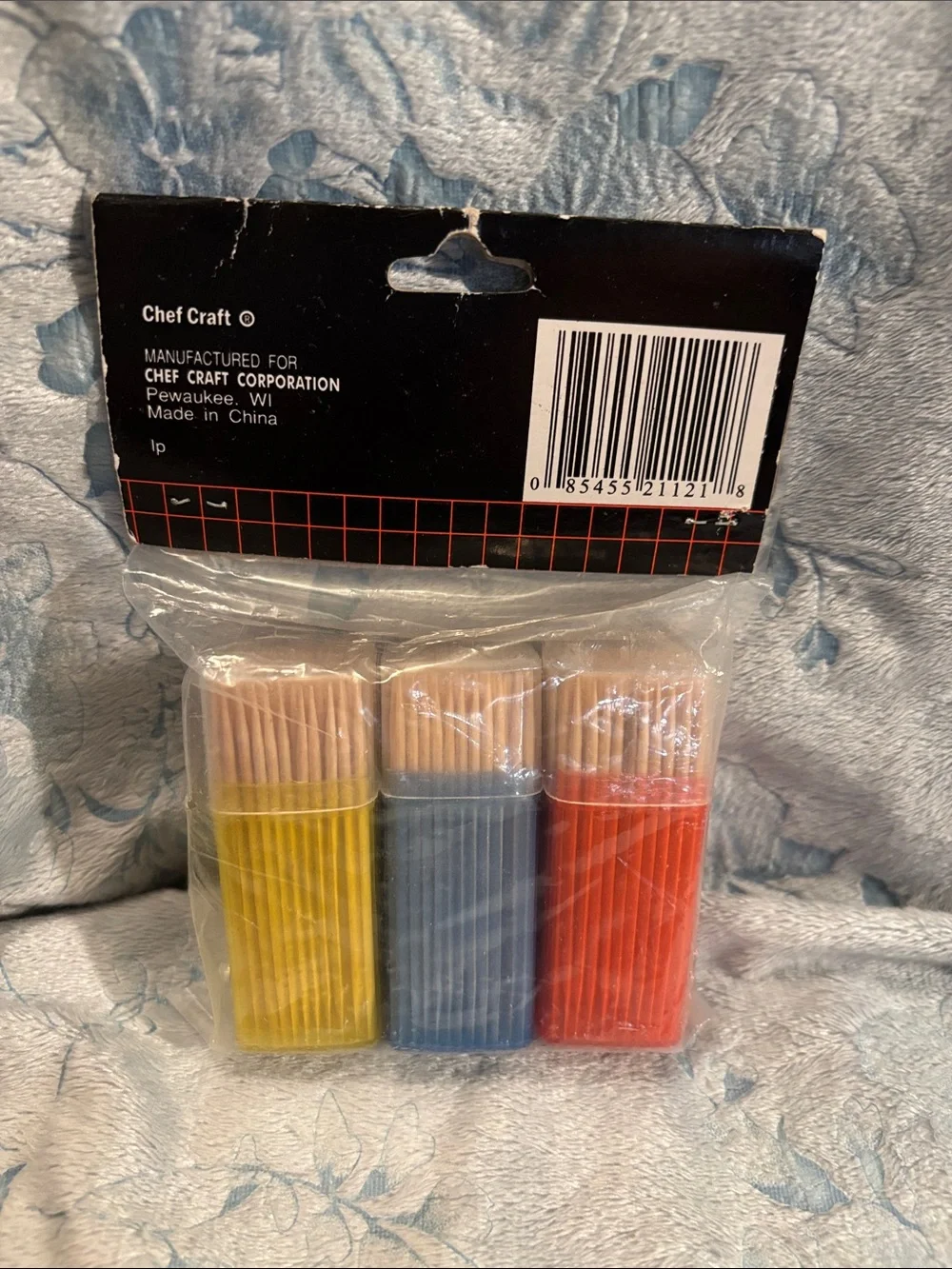Vintage Colored Toothpicks - Red, Blue & Yellow - Pack of 150by Chef Craft